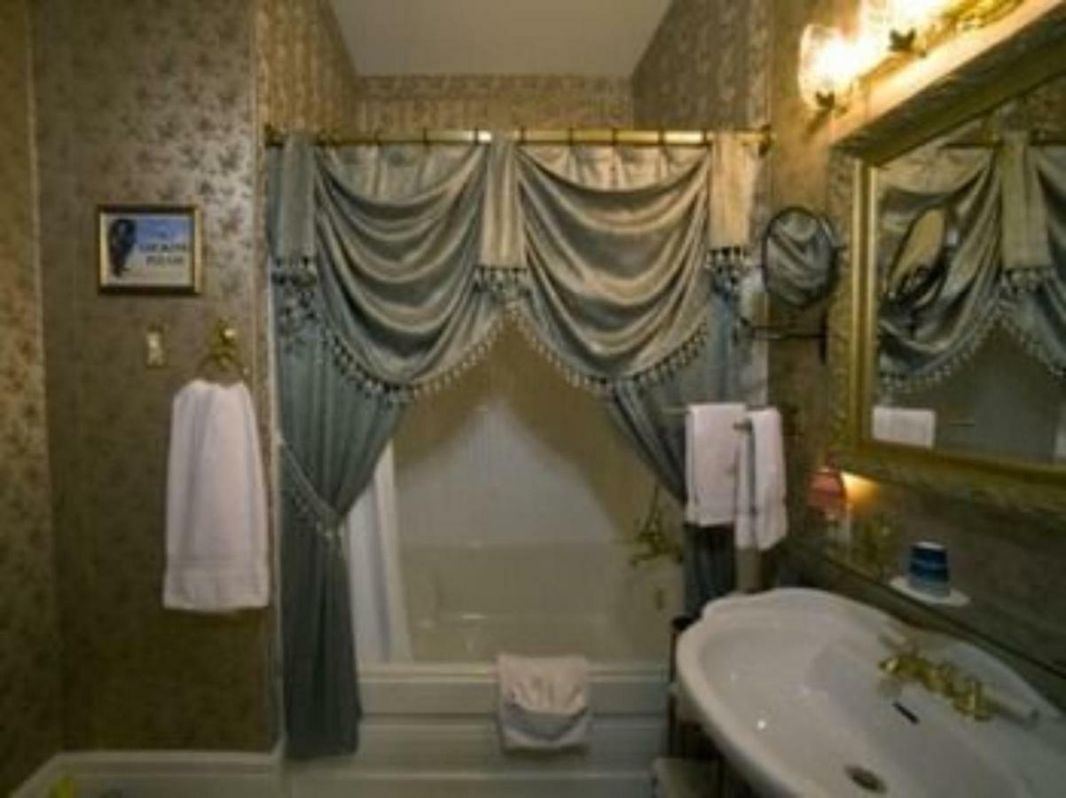 Port City Victorian Inn Muskegon Chambre photo